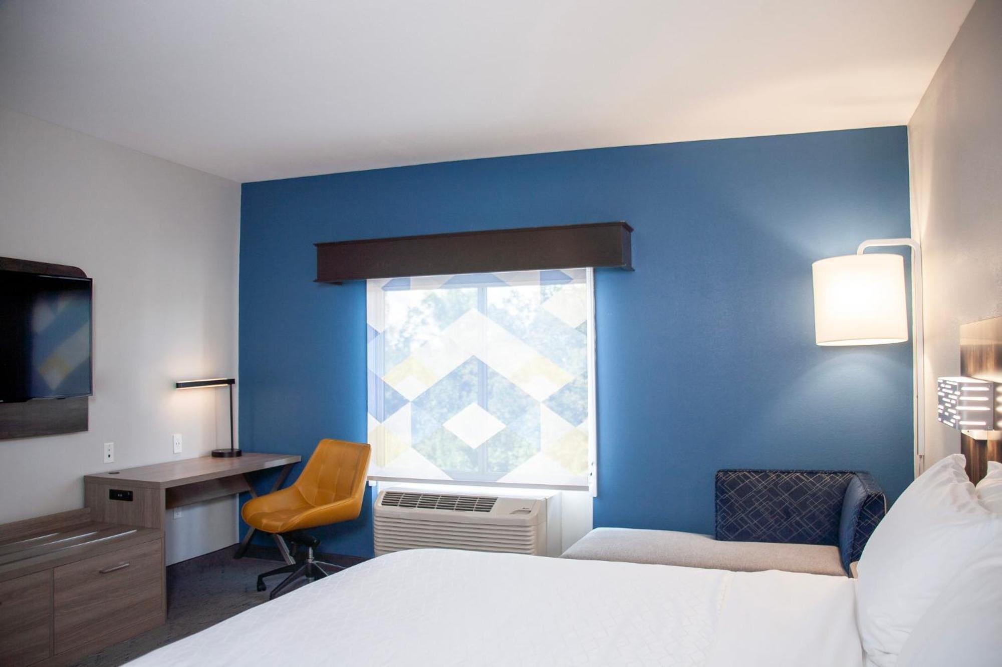 Holiday Inn Express & Suites Overland Park By Ihg Екстер'єр фото