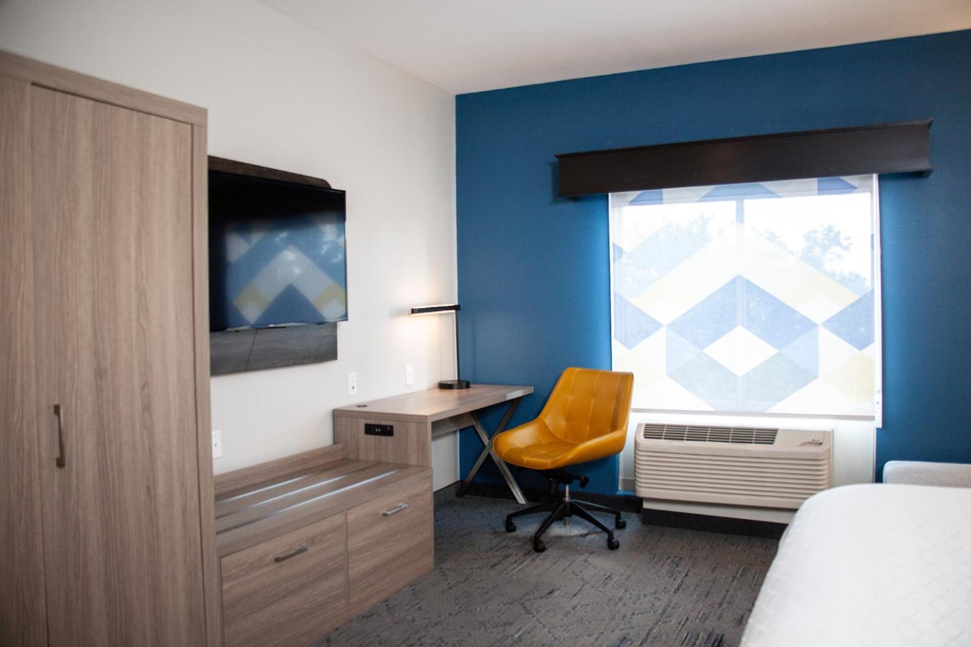 Holiday Inn Express & Suites Overland Park By Ihg Екстер'єр фото