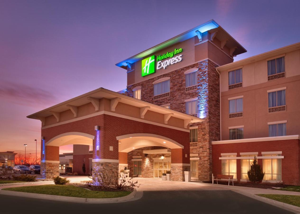 Holiday Inn Express & Suites Overland Park By Ihg Екстер'єр фото
