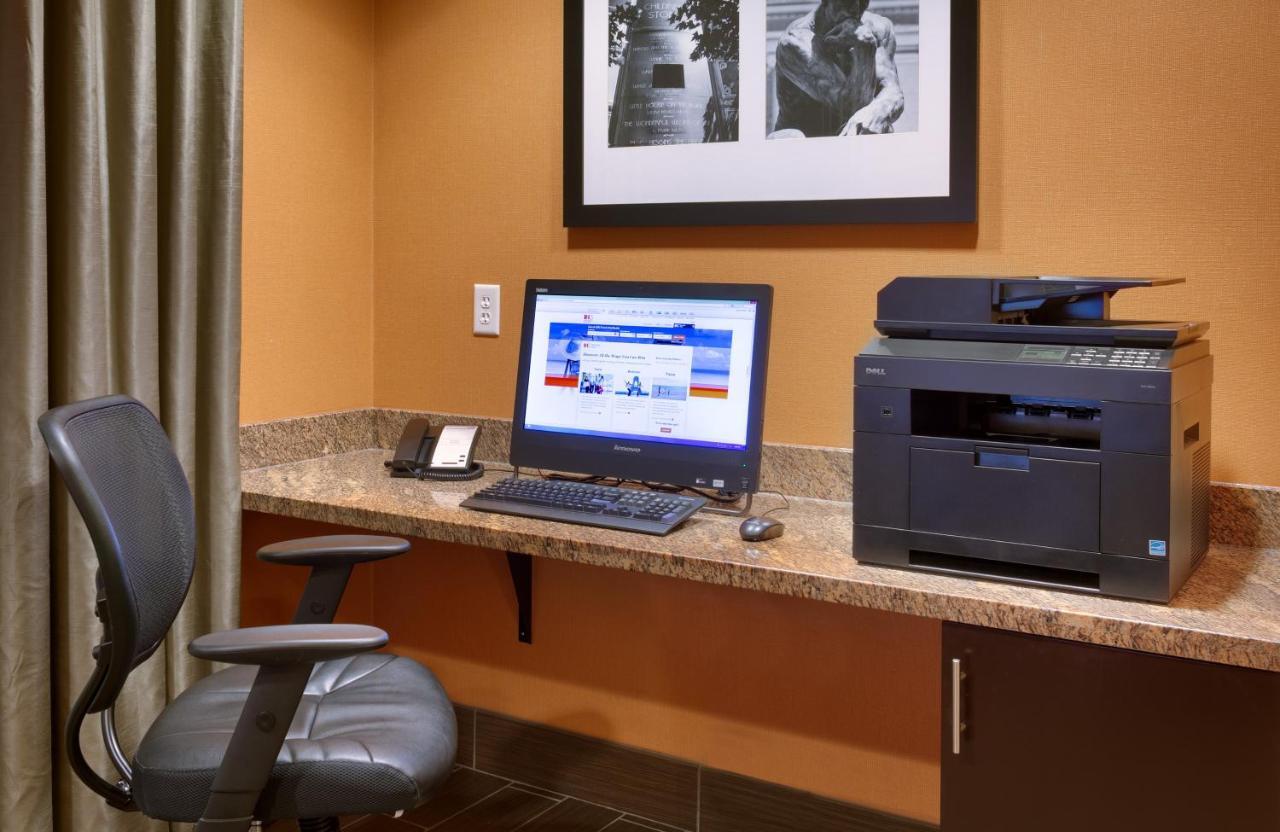 Holiday Inn Express & Suites Overland Park By Ihg Екстер'єр фото