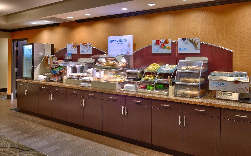 Holiday Inn Express & Suites Overland Park, An Ihg Hotel Екстер'єр фото